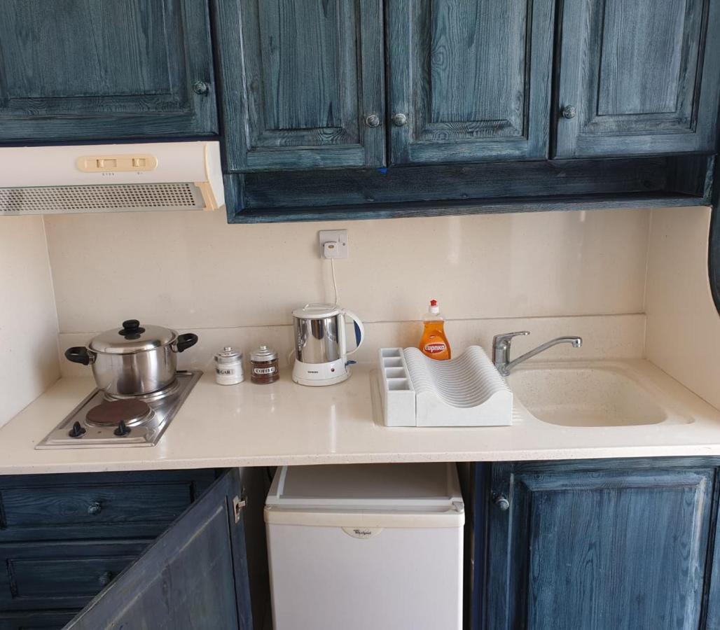 Seaview Sunset Holiday Apartments Пафос Экстерьер фото